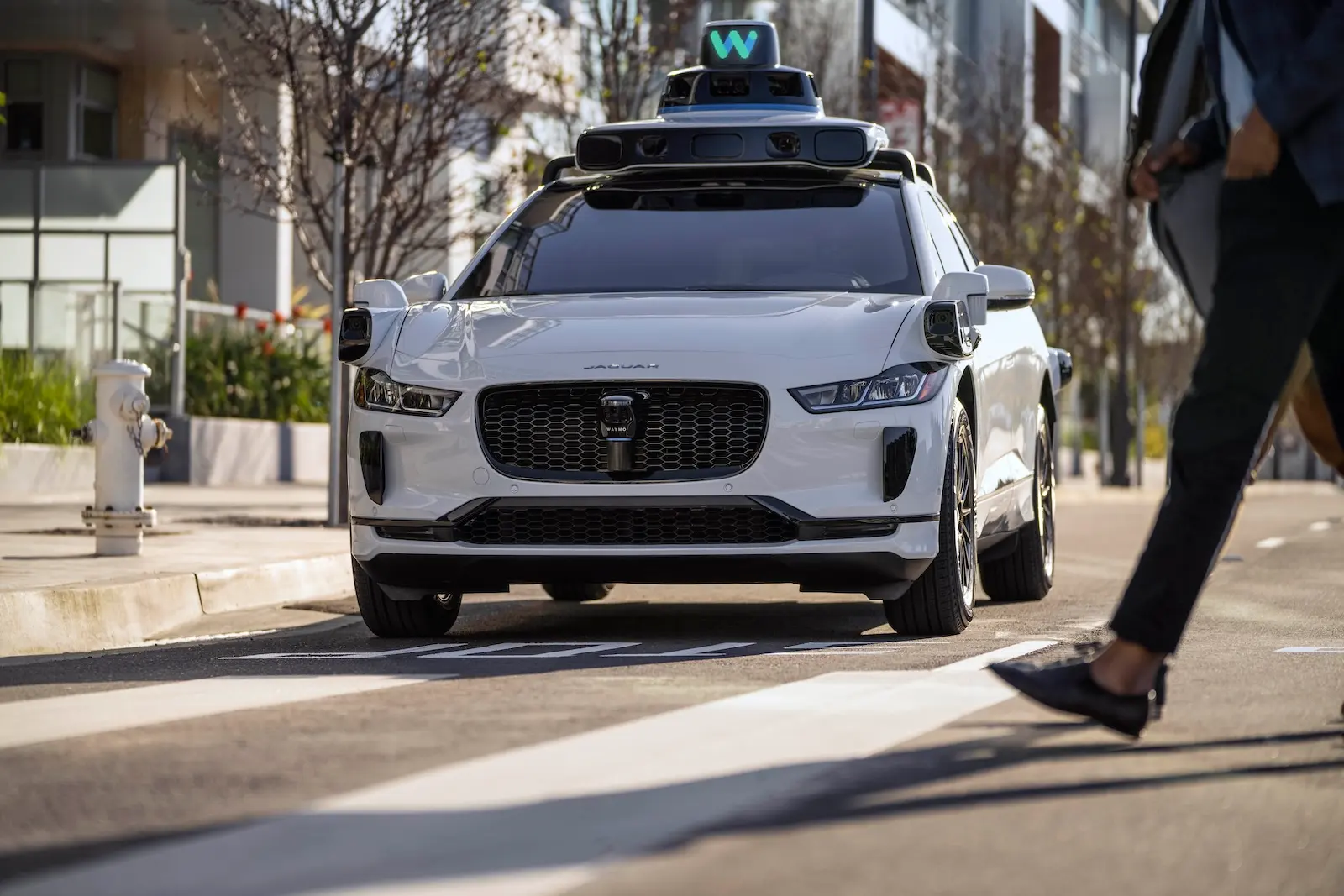 Systemic Fragility in Autonomous Fleet Architecture: A Forensic Dossier on the December 20, 2025 San Francisco Power Infrastructure Collapse and Waymo Service Suspension